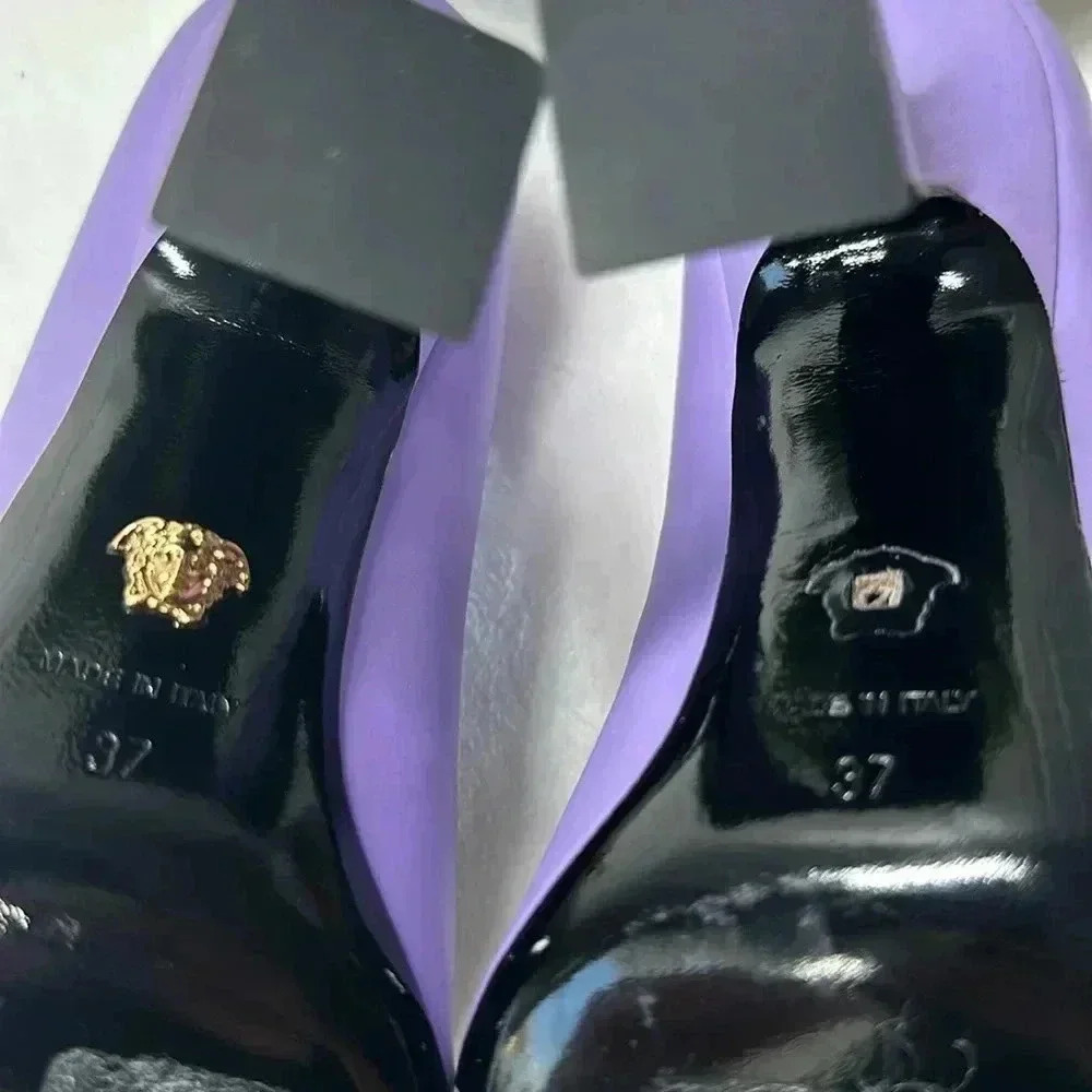 Versace SZ 7 Medusa Insignia Purple Gold Chain Heels Pumps - Picture 15 of 15